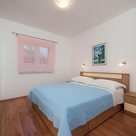 普拉兹贝特公寓