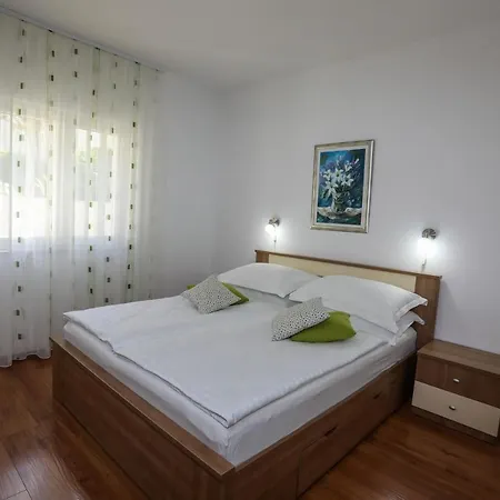 普拉兹贝特公寓