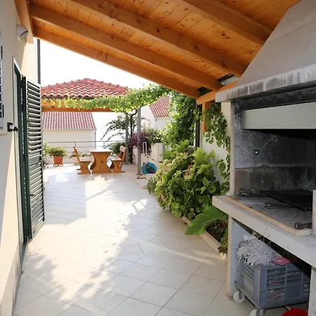 普拉兹贝特公寓 赫瓦尔