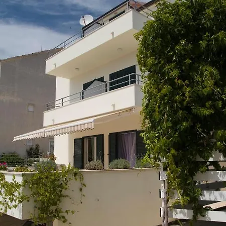 Plazibat * Hvar Town