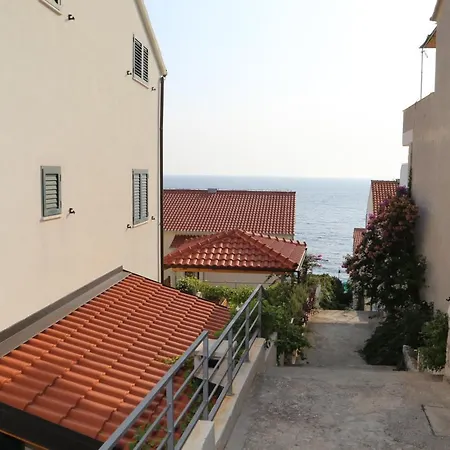 플라지바트 아파트 *